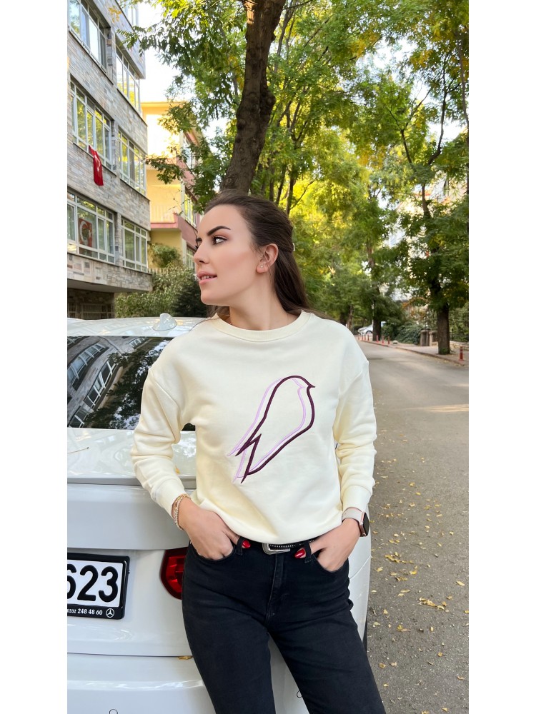 Pervin Çelik Kadın Ekru Önü Nakışlı Sweatshirt