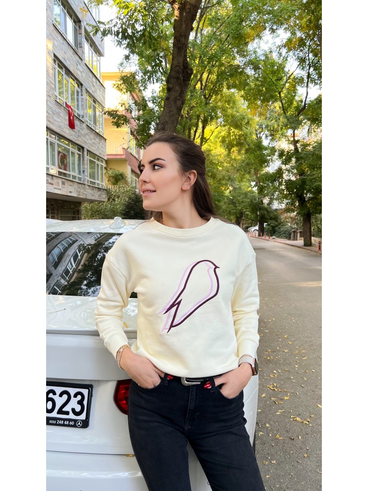 Pervin Çelik Kadın Ekru Önü Nakışlı Sweatshirt