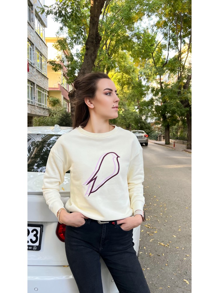 Pervin Çelik Kadın Ekru Önü Nakışlı Sweatshirt