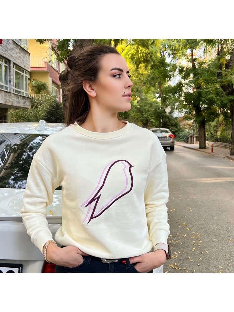 Pervin Çelik Kadın Ekru Önü Nakışlı Sweatshirt